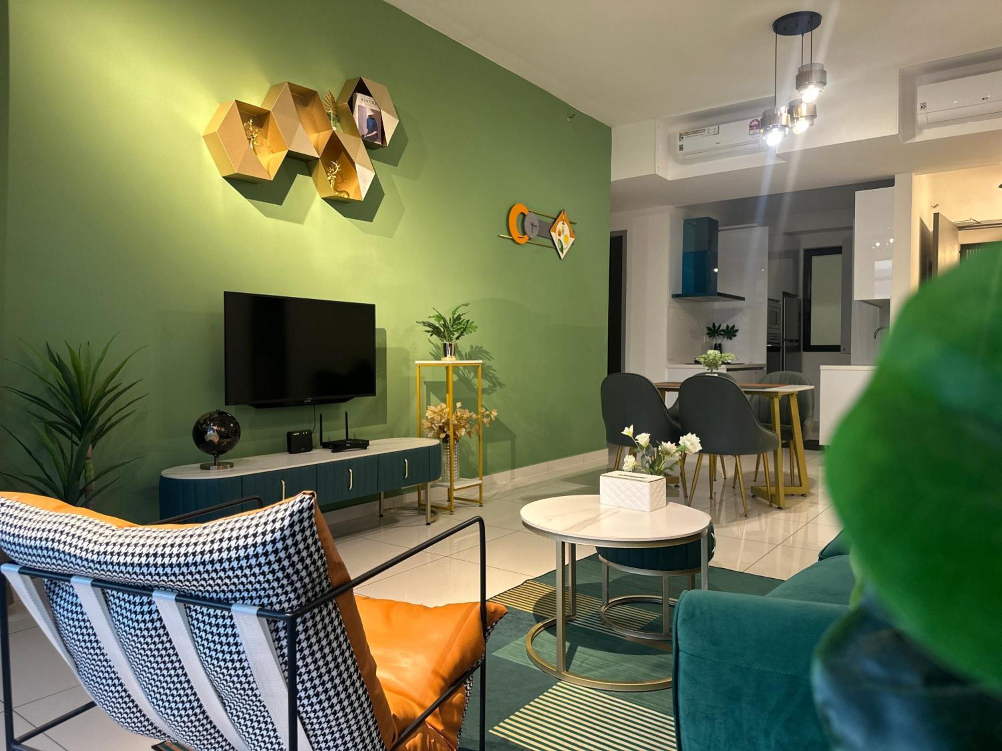 New 2Br Georgetown Warm And Lovely Homestay 10Pax-无敌美景两房民宿 Beacon Executive Suite Экстерьер фото
